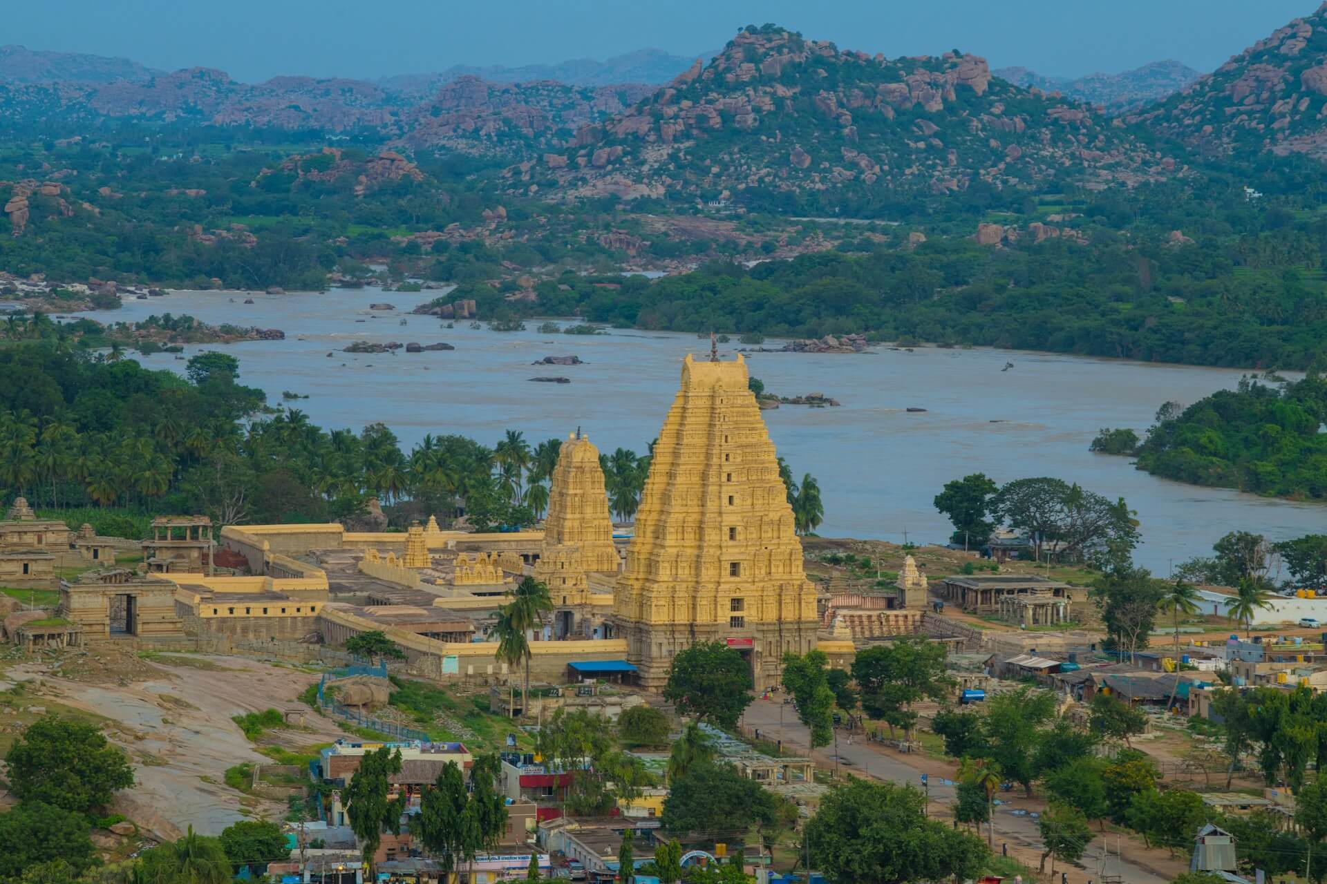 hampi-badami-anegundi